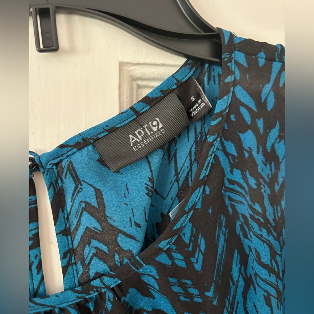 Blouse - Picture 2 of 2